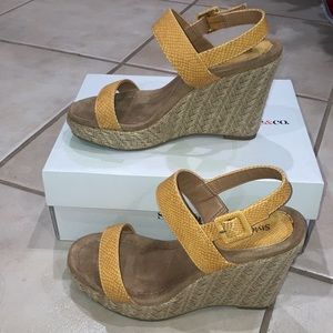 EUC Womens Style & Co wedge Sandals size 7M